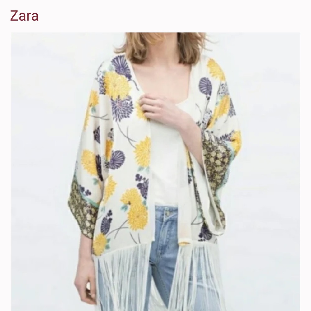 Zara Basic White/Floral Kimono with Fringe